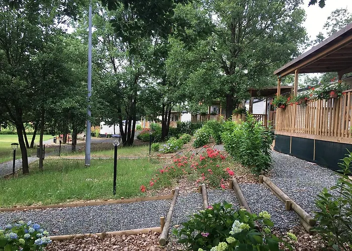 Tenuta Montebello Alloggio per agriturismo *